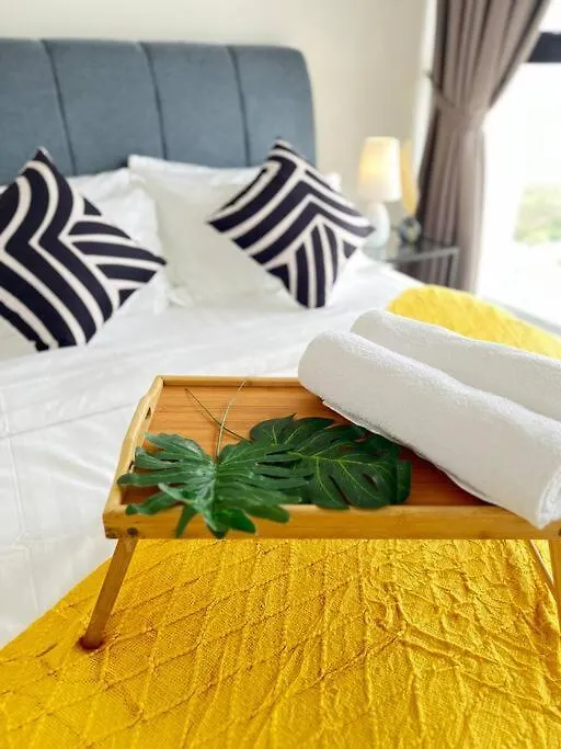 Georgetown Skypool Urban 2Br Family & Baby-Friendly 9Pax Seaview Penang Διαμέρισμα Jelutong
