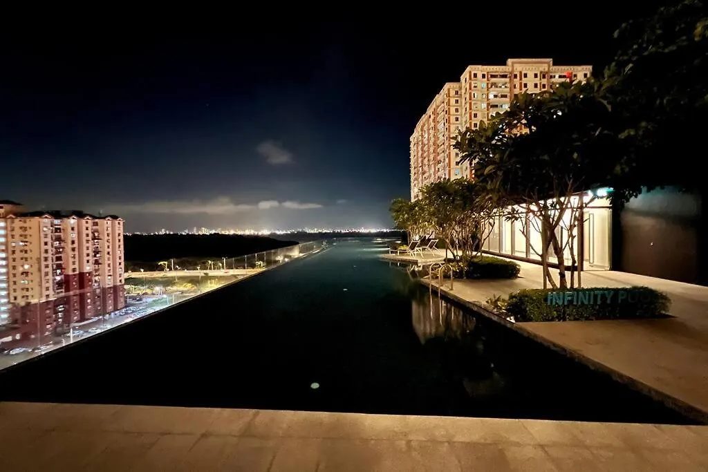 Georgetown Skypool Urban 2Br Family & Baby-Friendly 9Pax Seaview Penang Διαμέρισμα Jelutong