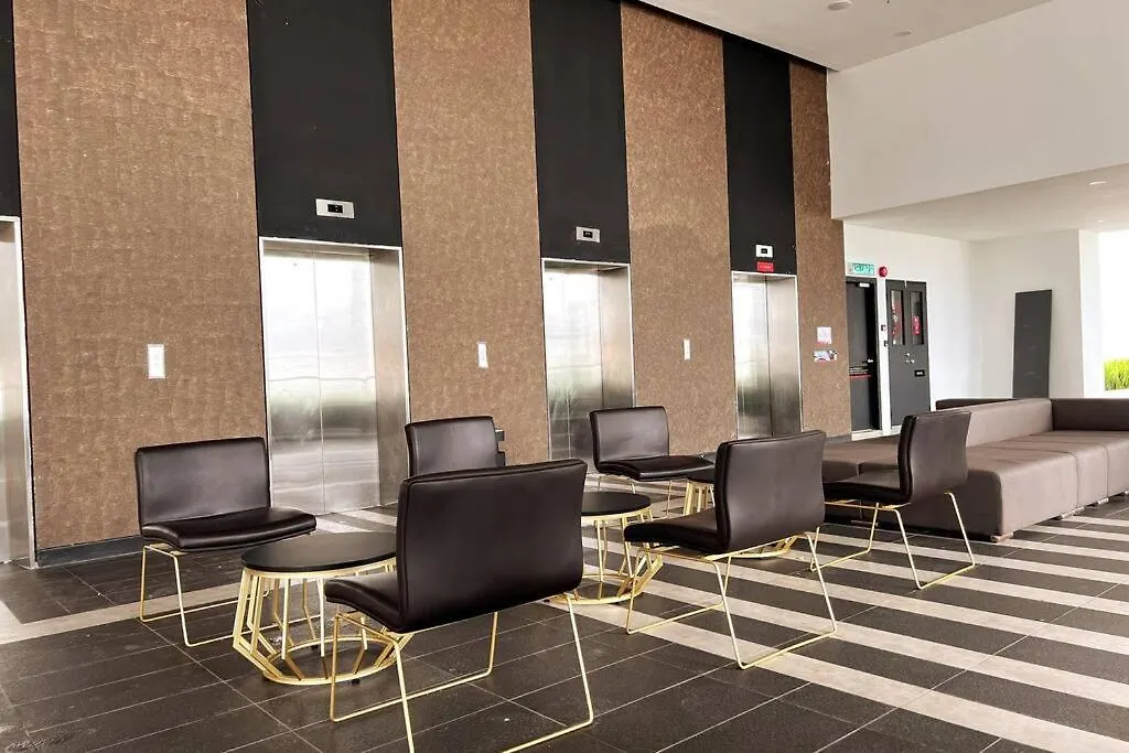 Georgetown Skypool Urban 2Br Family & Baby-Friendly 9Pax Seaview Penang Διαμέρισμα Jelutong